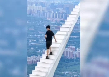 Ascending Through Time: The Enchanting Steps of Fuxi Mountain Stairs