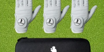 Comparing Leather and Synthetic Golf Gloves for Men