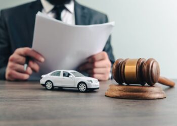 Injured in a Wreck? Here’s How a Car Accident Lawyer Can Help
