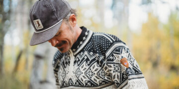 How Do the Best Fashion Sweaters for Women Prevent Itch?